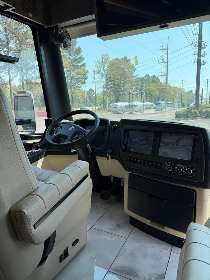 Used 2024 Tiffin Zephyr 45FZ