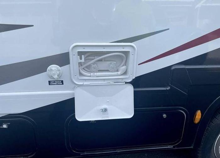 Used 2023 Thor Motor Coach FOUR WINDS 31E