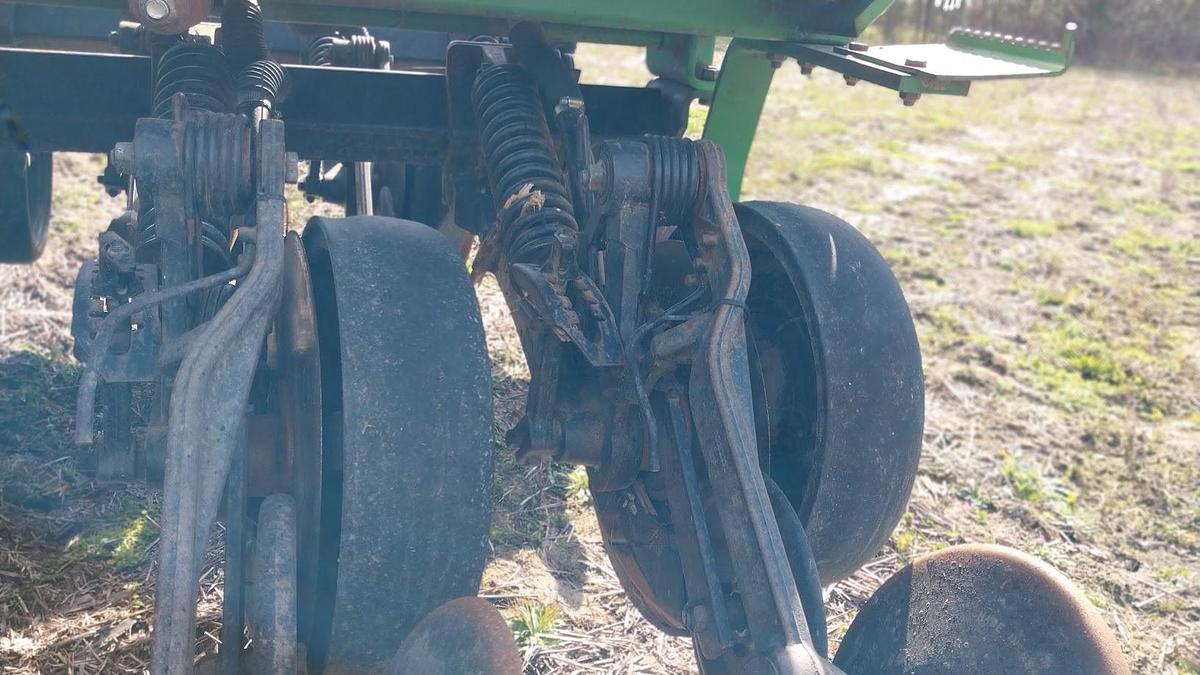 Used 2003 JOHN DEERE 1590&1560 Attached With Houck Hitch