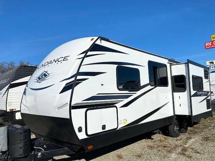 Used 2022 Heartland Sundance Travel Trailer
