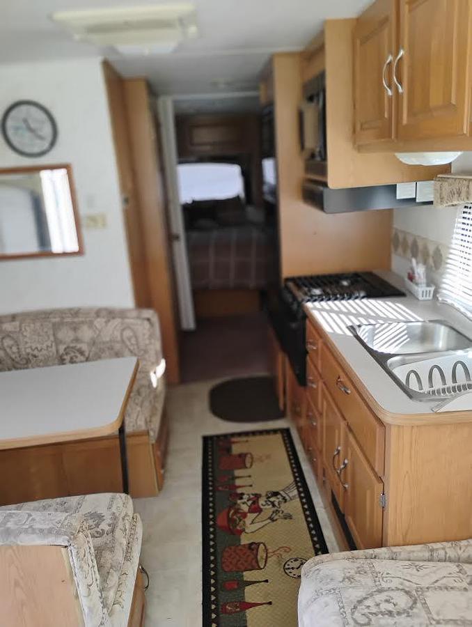 Used 2003 Ford Hurricane Class A Motorhome