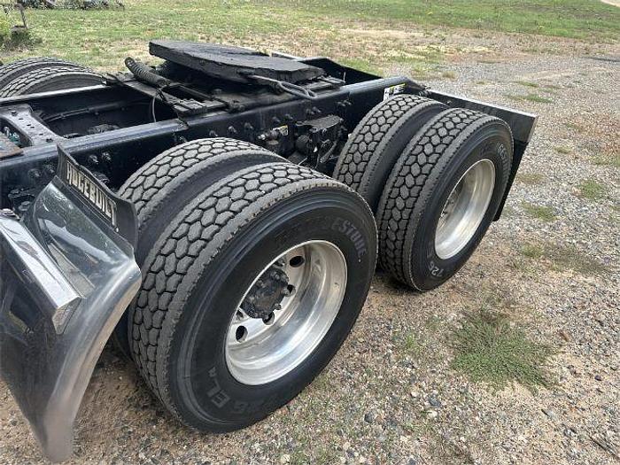 Used 2013 Peterbilt 386