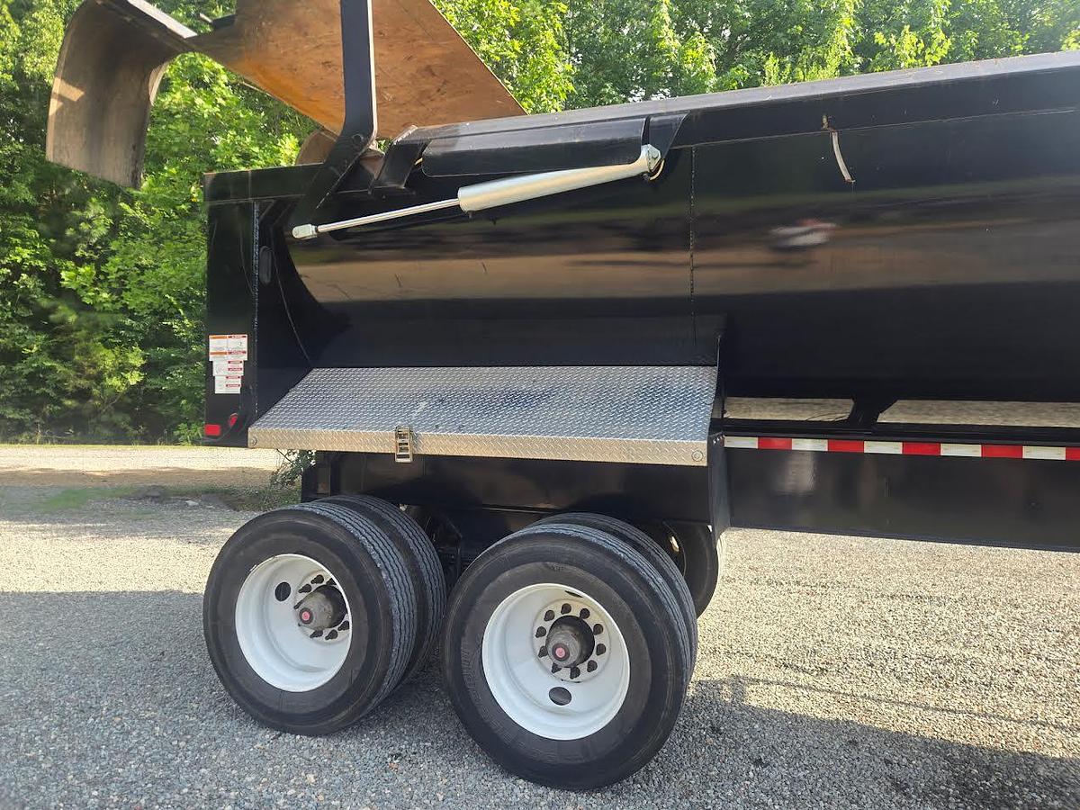 Used 2022 Clement Trailer