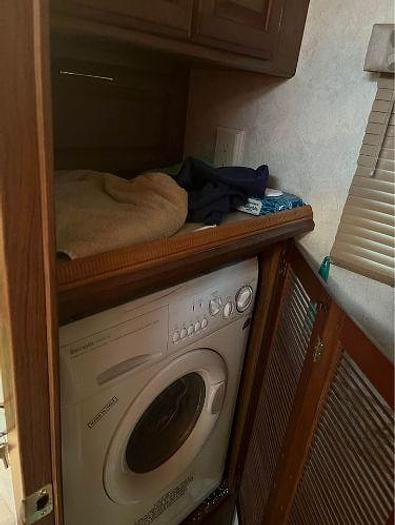 Used 2004 Winnebago Journey