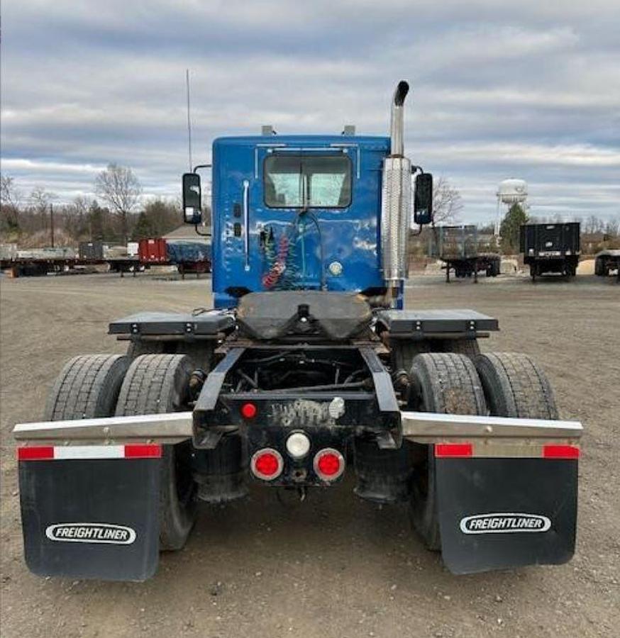 Used 2018 Freightliner Columbia 120