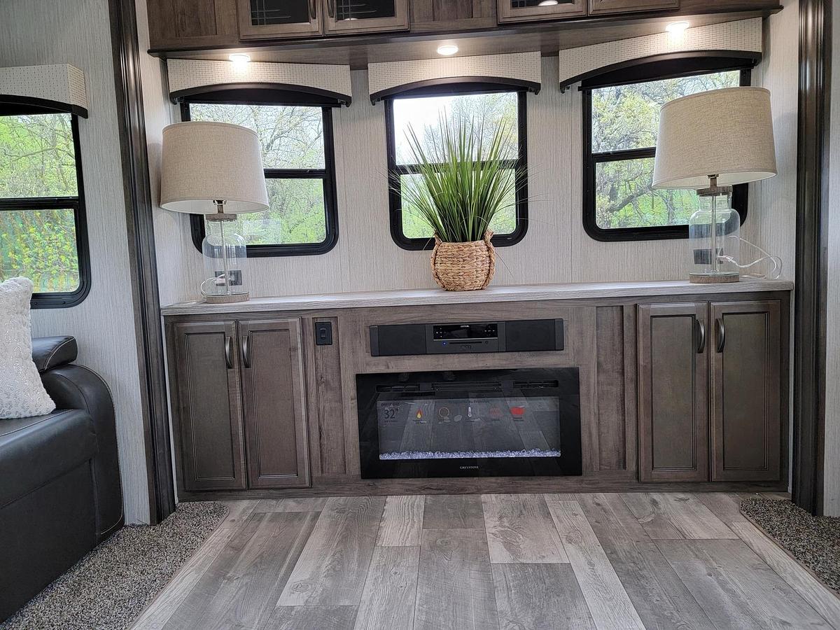 Used 2021 Forest River Sierra Destination 420FL Park Model