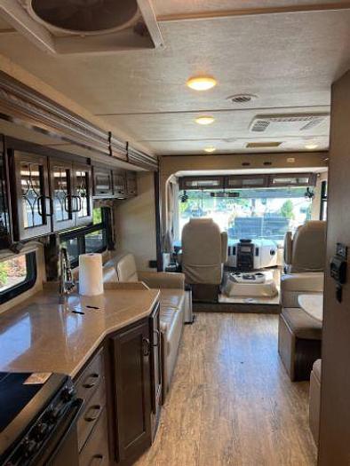 Used 2017 Thor Motor Coach Hurricane 29M