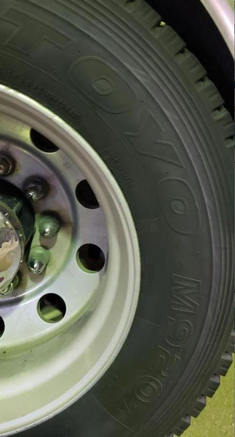 Used 2007 Peterbilt 379 EXHD Sleeper Semi Truck