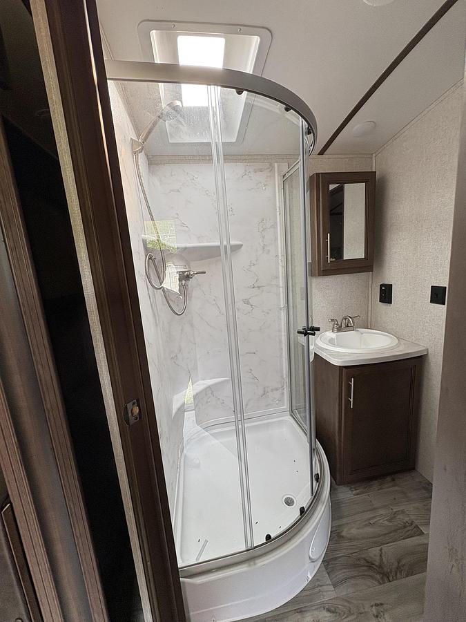 Used 2020 Keystone Cougar M-27 RES