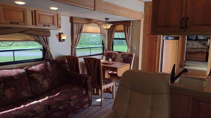 Used 2009 Glacier Bay 322RE 5th Wheel RV