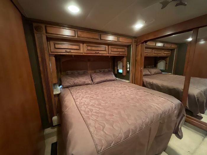 Used 2012 Monaco KNIGHT 36PFT