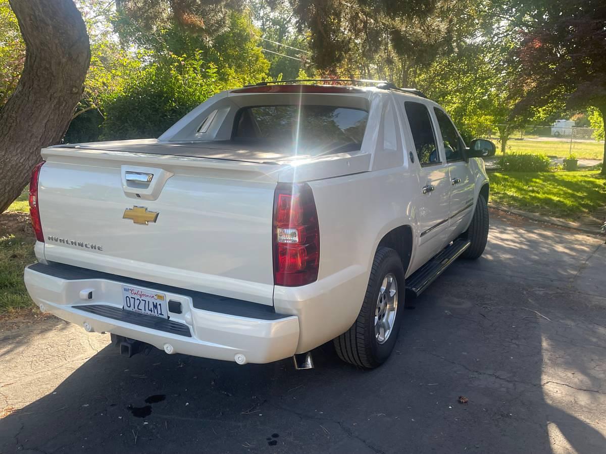 Used 2013 Chevrolet Avalanche LTZ Black Diamond