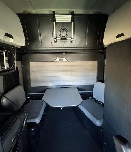 Used 2020 Freightliner CASCADIA 126