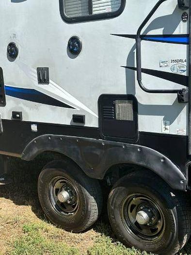 Used 2017 Forest River Cherokee Artic Wolf 255DRL4