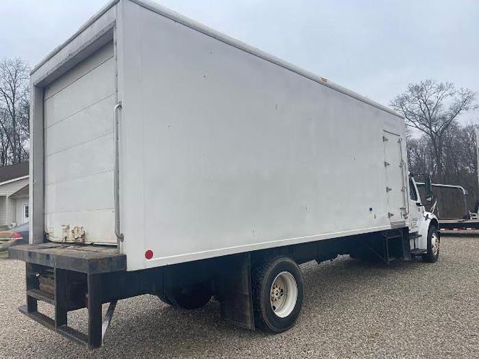 Used 2006 Freightliner Business Class M2 Refrigerated Box Truck