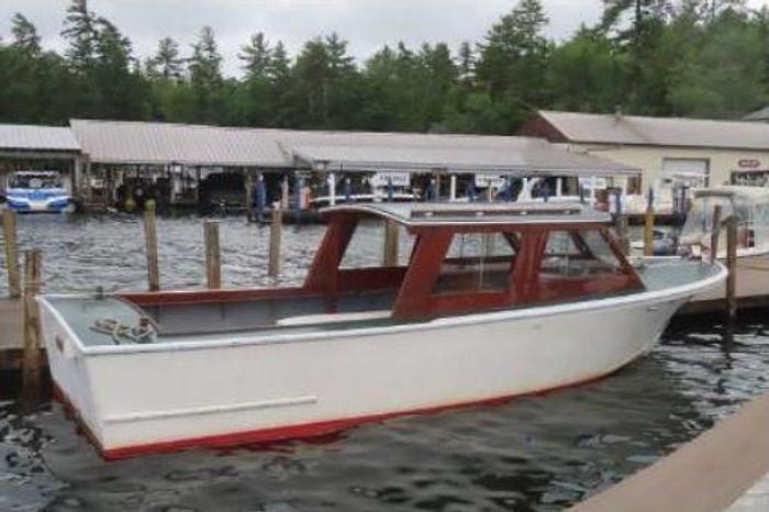 Used 1980 Heritage Boatworks Forward Cabin Launch