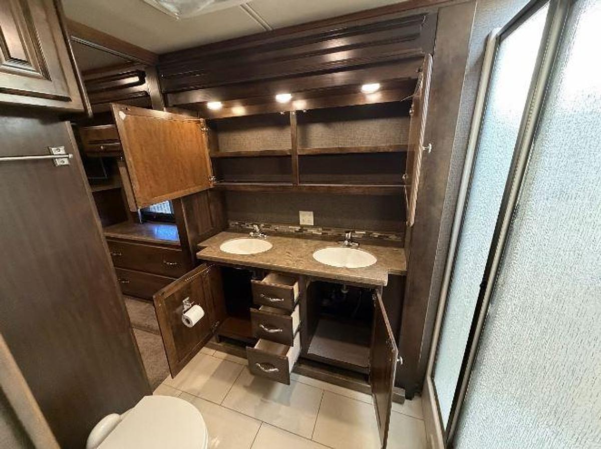 Used 2016 Tiffin Allegro Red 37PA