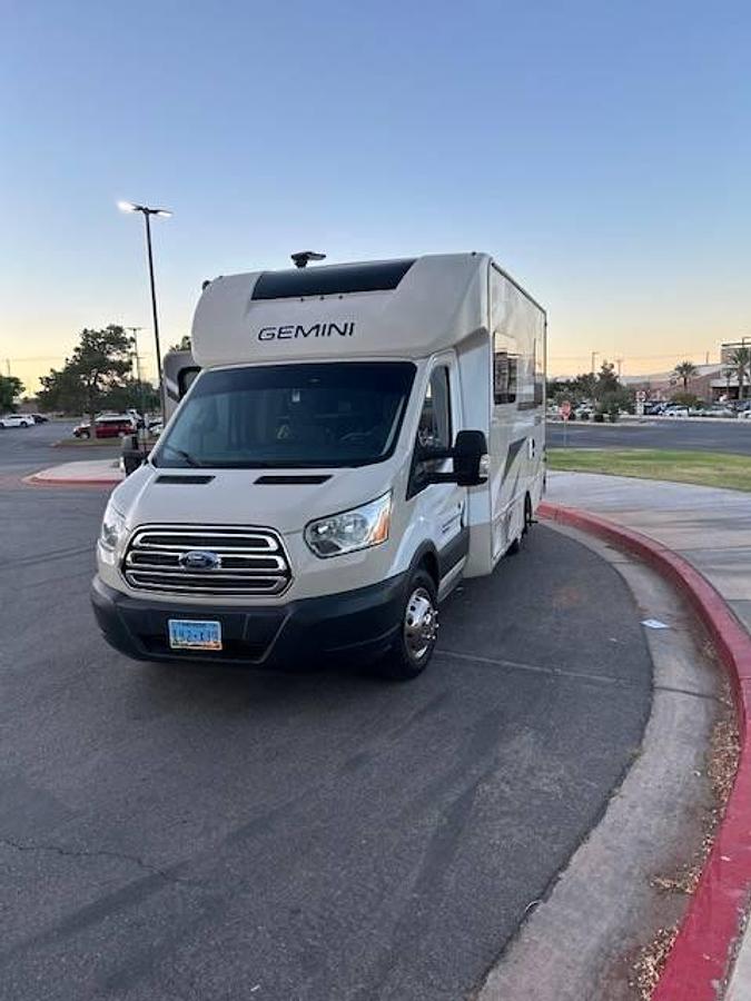 Used 2017 Thor Motor Coach Gemini 23TR Class C Motorhome