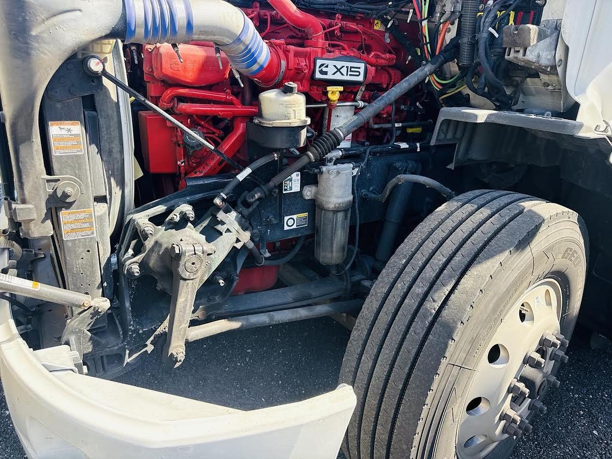 Used 2021 Peterbilt 579