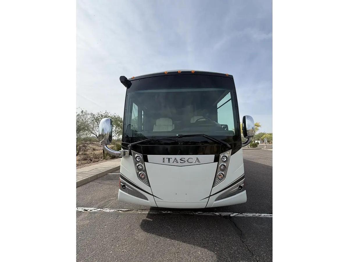 Used 2015 Winnebago Itasca Ellipse 42HD