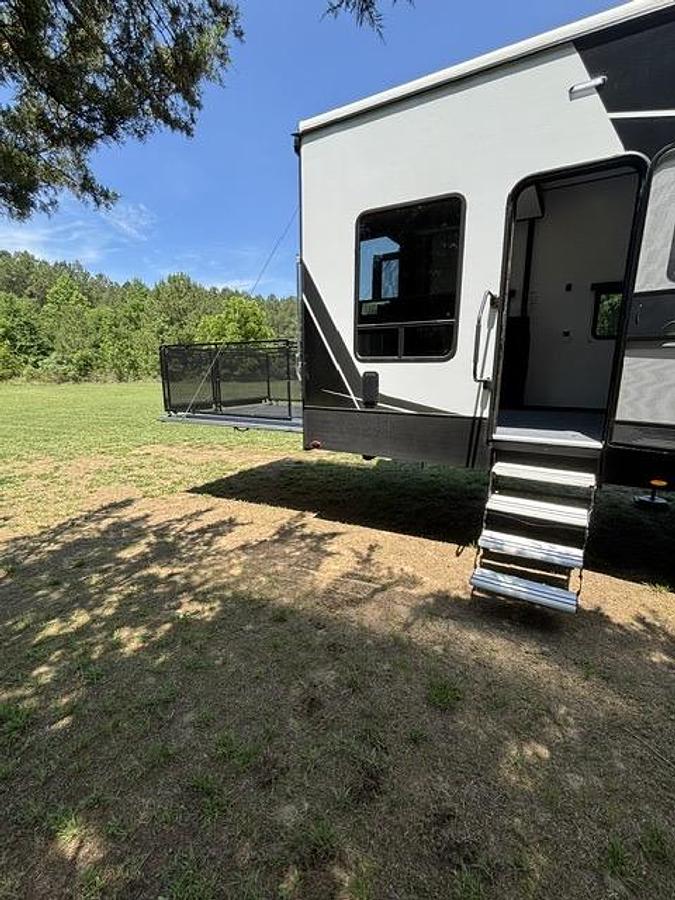 Used 2025 Keystone Fuzion Impact 367