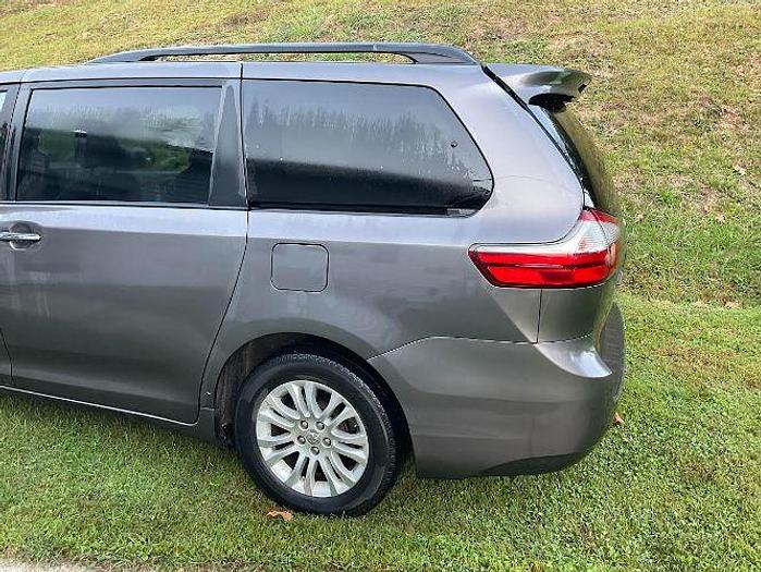 Used 2015 Toyota Sienna XLE