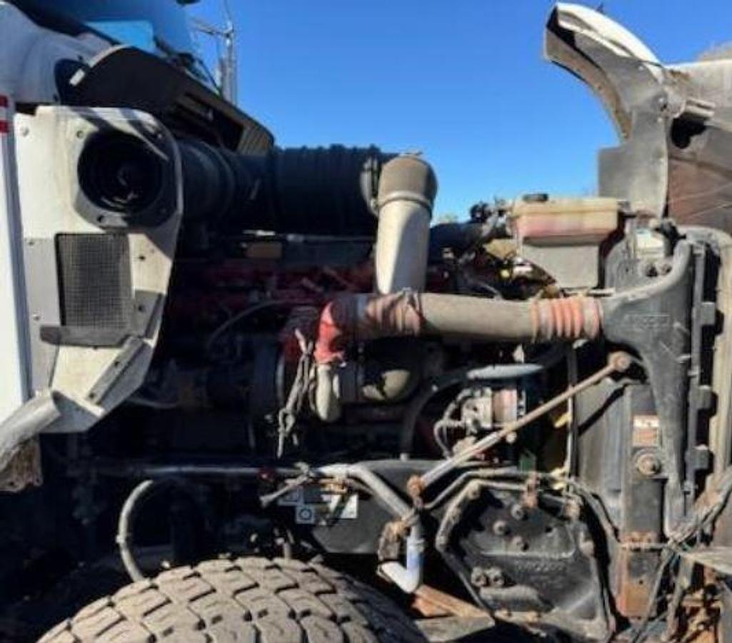 Used 2014 Kenworth T800 Day Cab