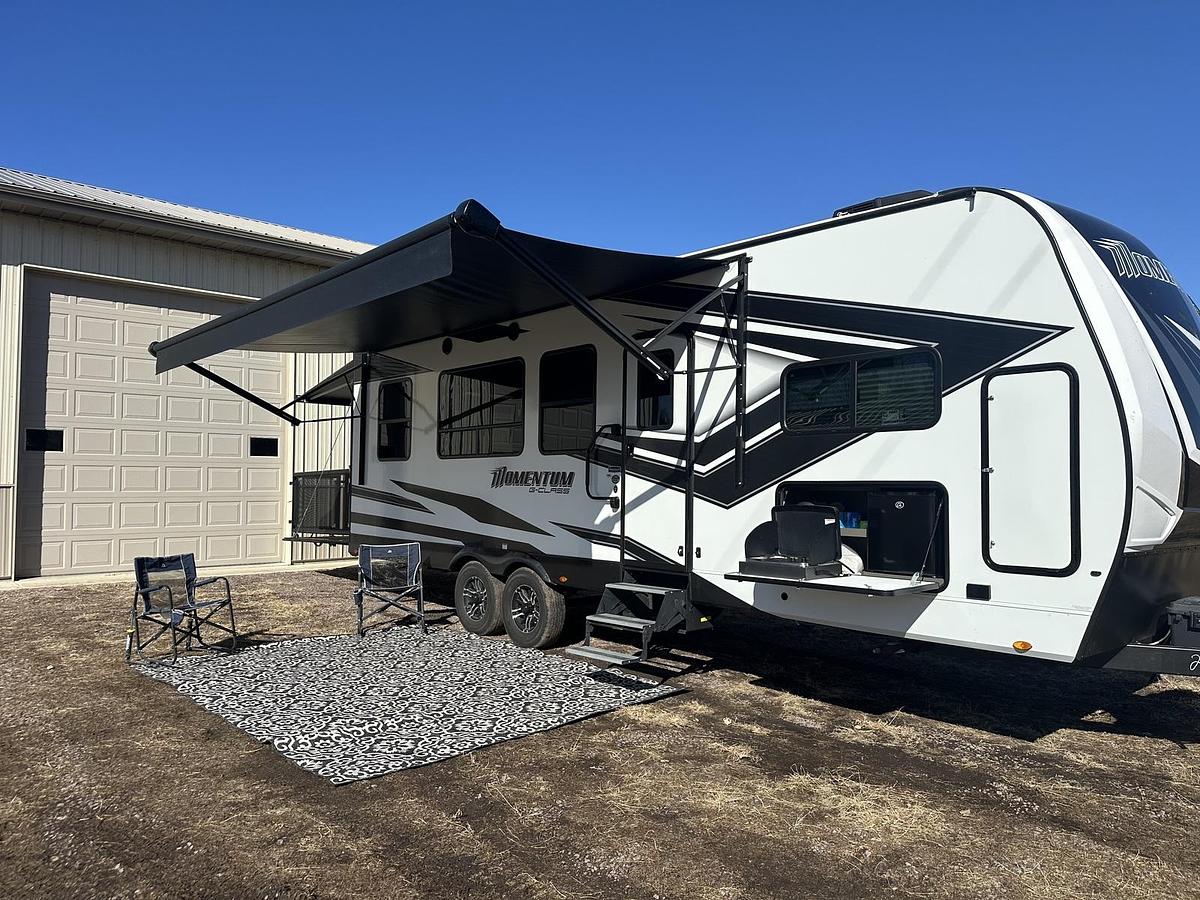 Used 2022 Grand Design Momentum 25G Toy Hauler