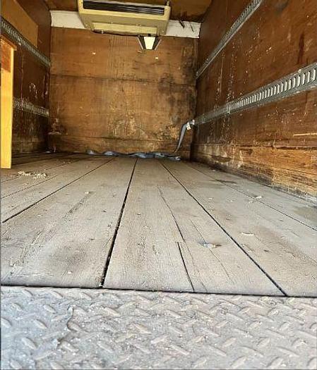 Used 2007 Freightliner Business Class M2 100