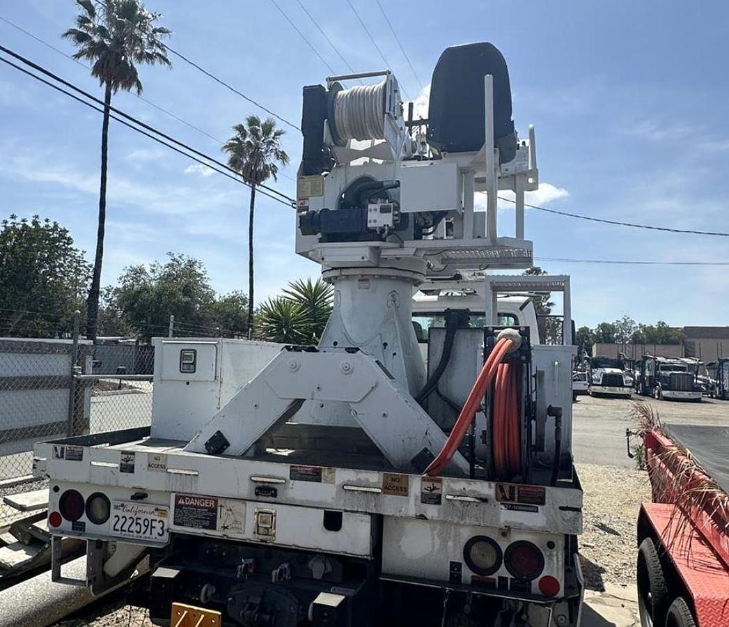 Used 2019 Freightliner M2 with Altec DC47TR Digger Derrick