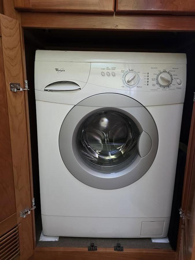 Used 2009 Holiday Rambler Scepter 42PDQ Class A Motorhome