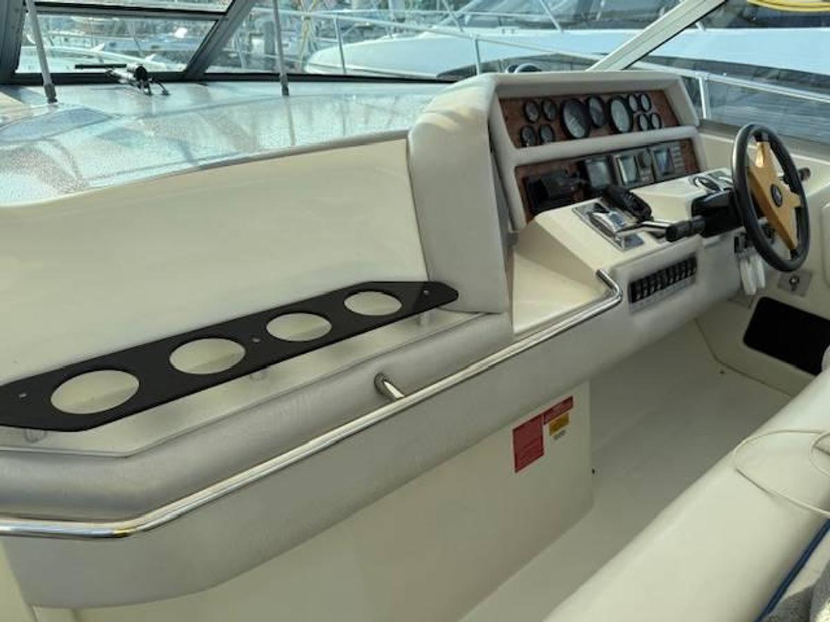 Used 1994 Sea Ray 370 Sundancer Powerboat
