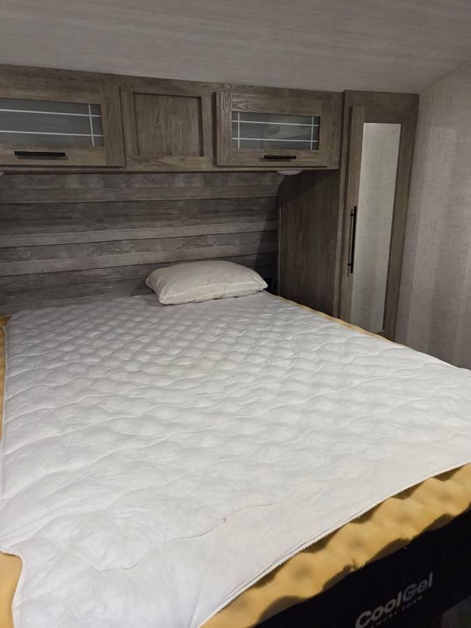 Used 2020 Forest River Salem Hemisphere 22RBHL