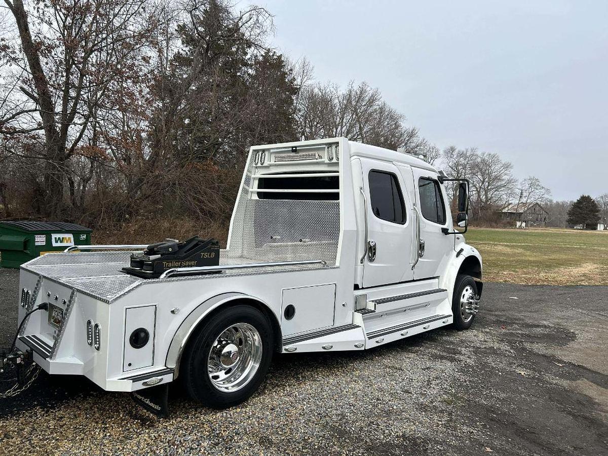 Used 2013 Freightliner M2