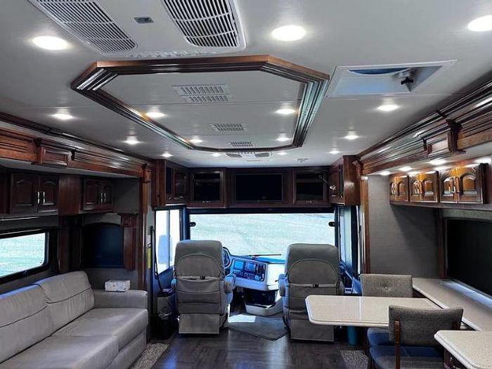 Used 2018 Holiday Rambler Navigator 38F