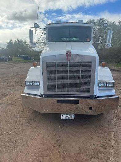 Used 2009 KENWORTH T800