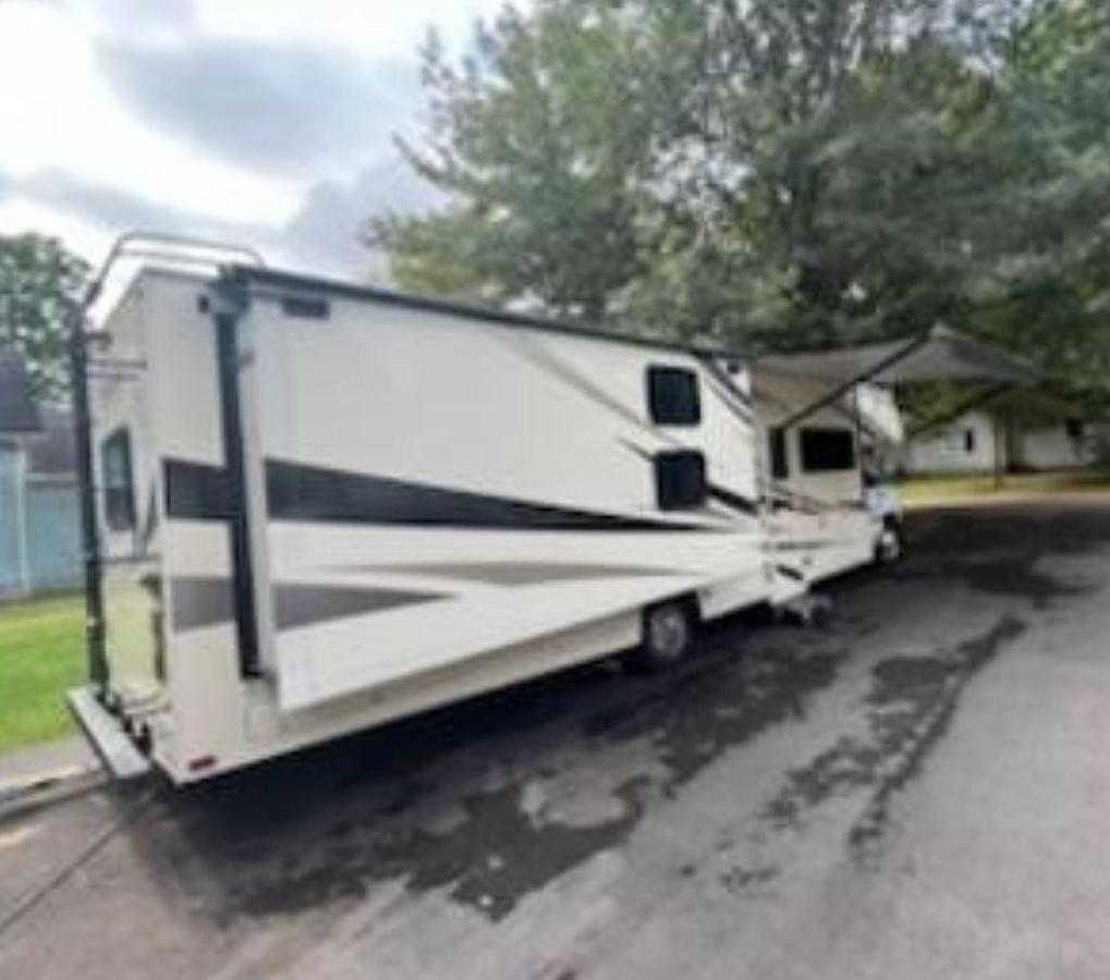 Used 2020 Coachmen Freelander 31BH