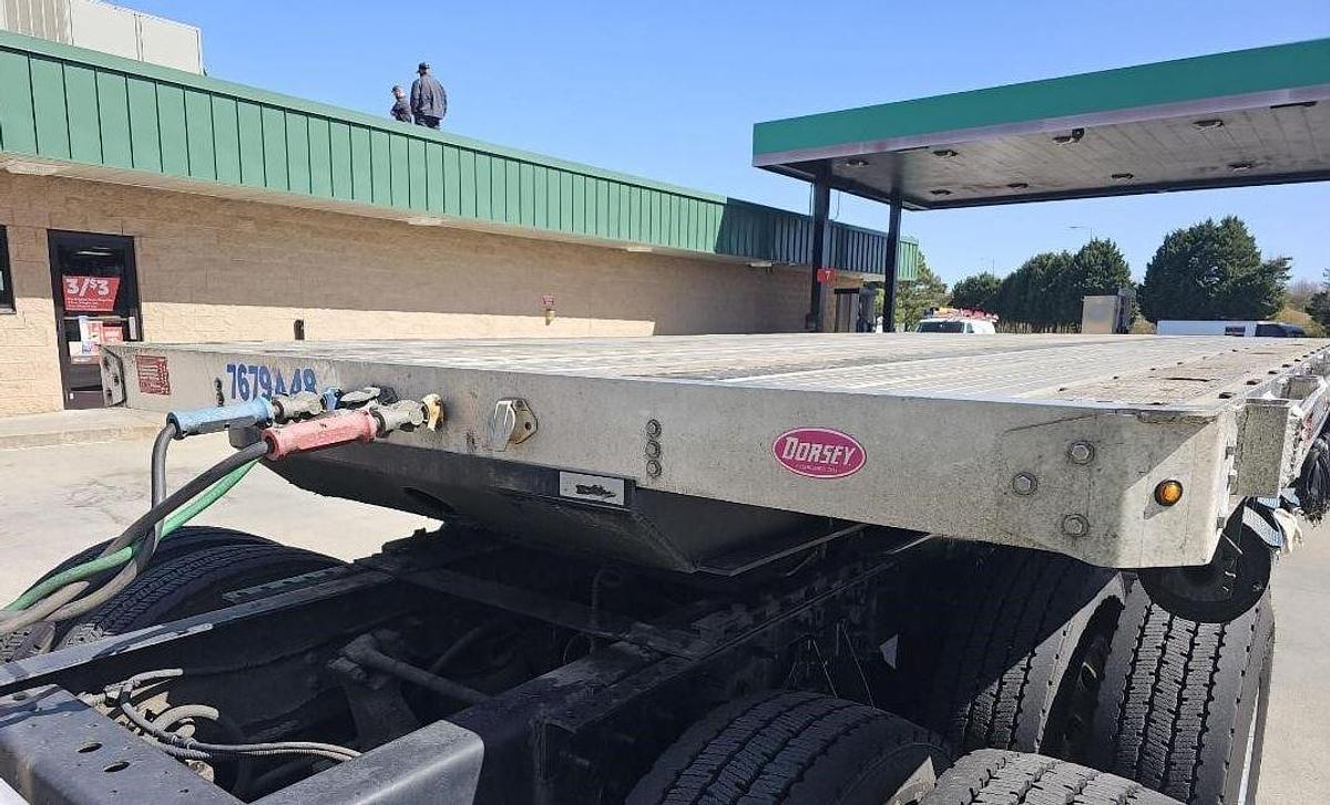 Used 2021 Dorsey Giant combo 48 foot Trailer