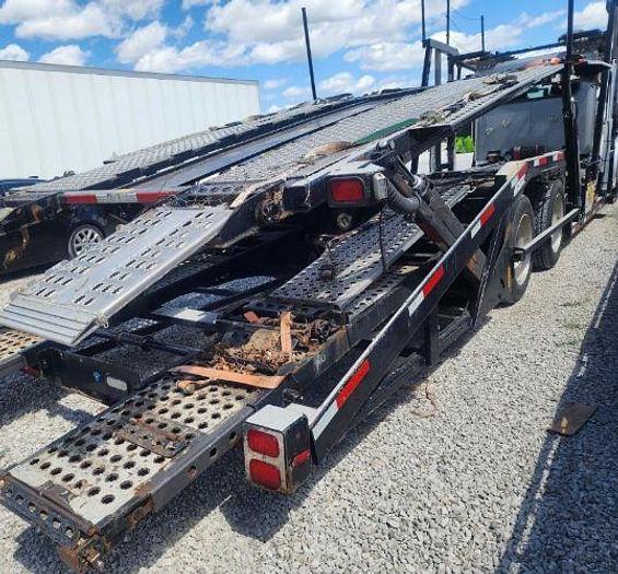 Used 2016 Peterbilt 348