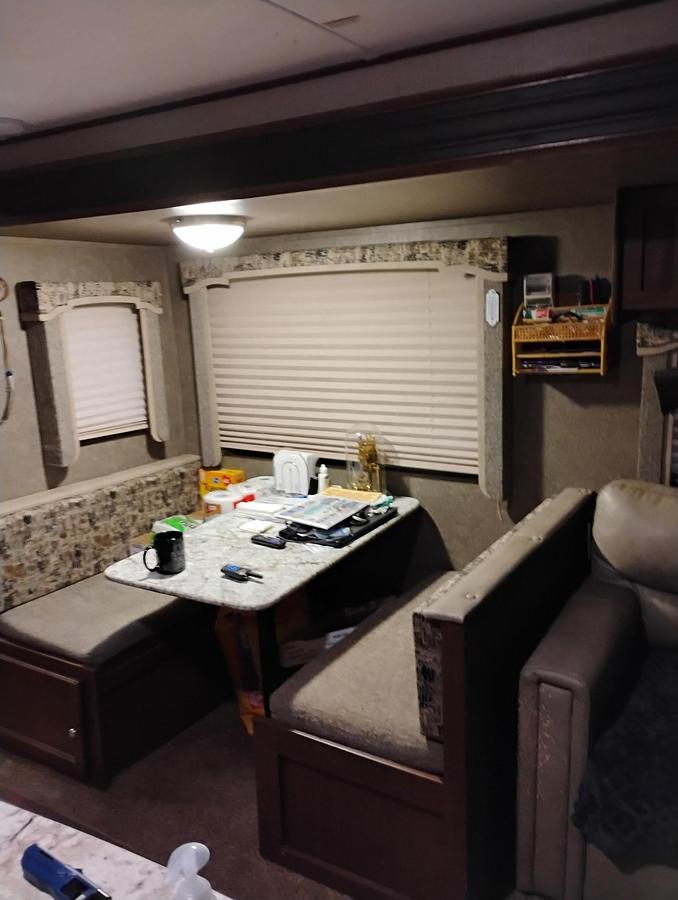 Used 2018 Keystone Hideout Travel Trailer