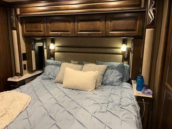 Used 2019 Tiffin Phaeton 40QBH