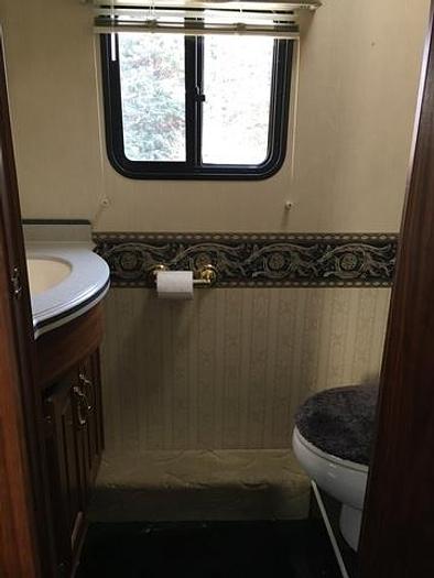 Used 2002 Holiday Rambler Imperial