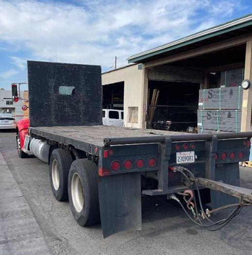 Used 2009 Peterbilt 386