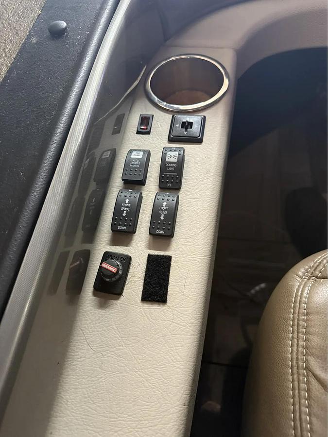 Used 2022 Fleetwood Discovery LXE 44H