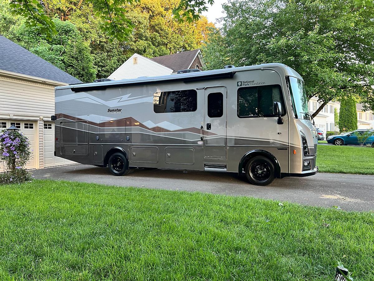 Used 2025 Winnebago Sunstar 29NP Class A Motorhome