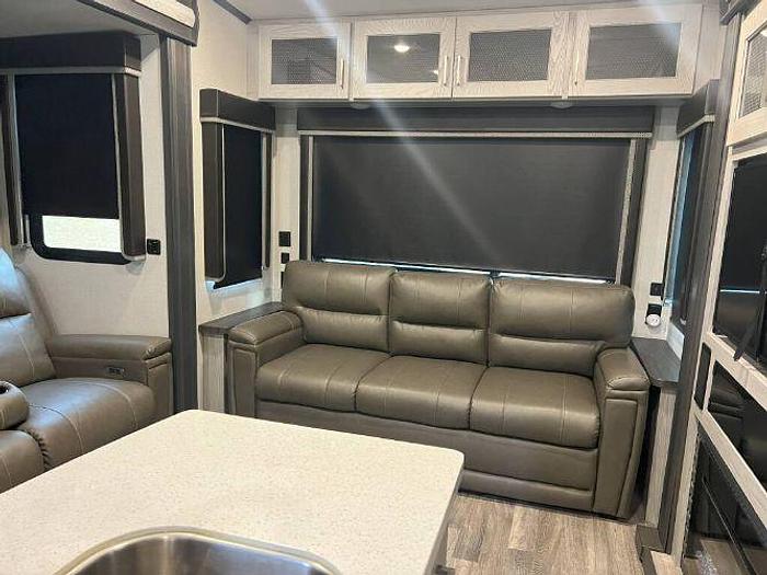 Used 2021 Keystone Montana 295RL