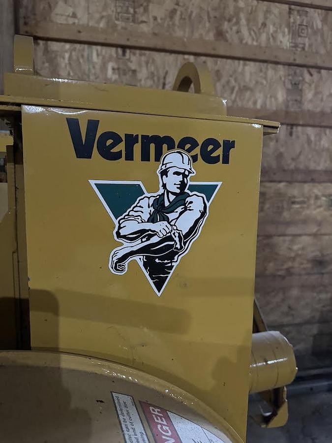Used Vermeer BC906 Chipper