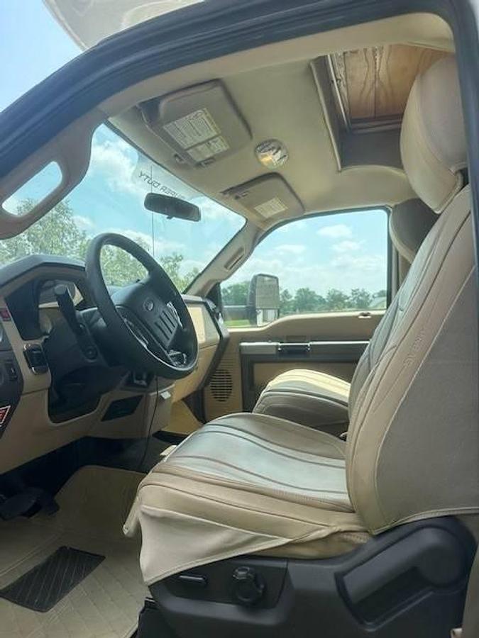 Used 2014 Born Free Royal Splendor