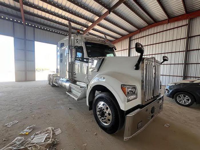 Used 2024 KENWORTH W990
