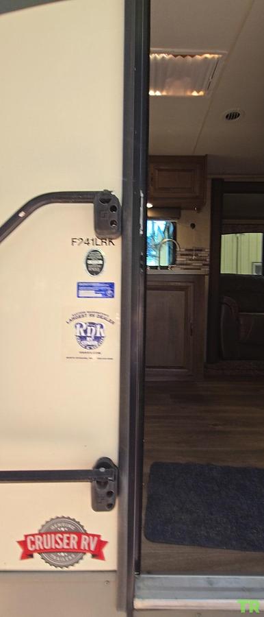 Used 2016 Cruiser RV Fun Finder Xtreme Lite M-241LRK Travel Trailer